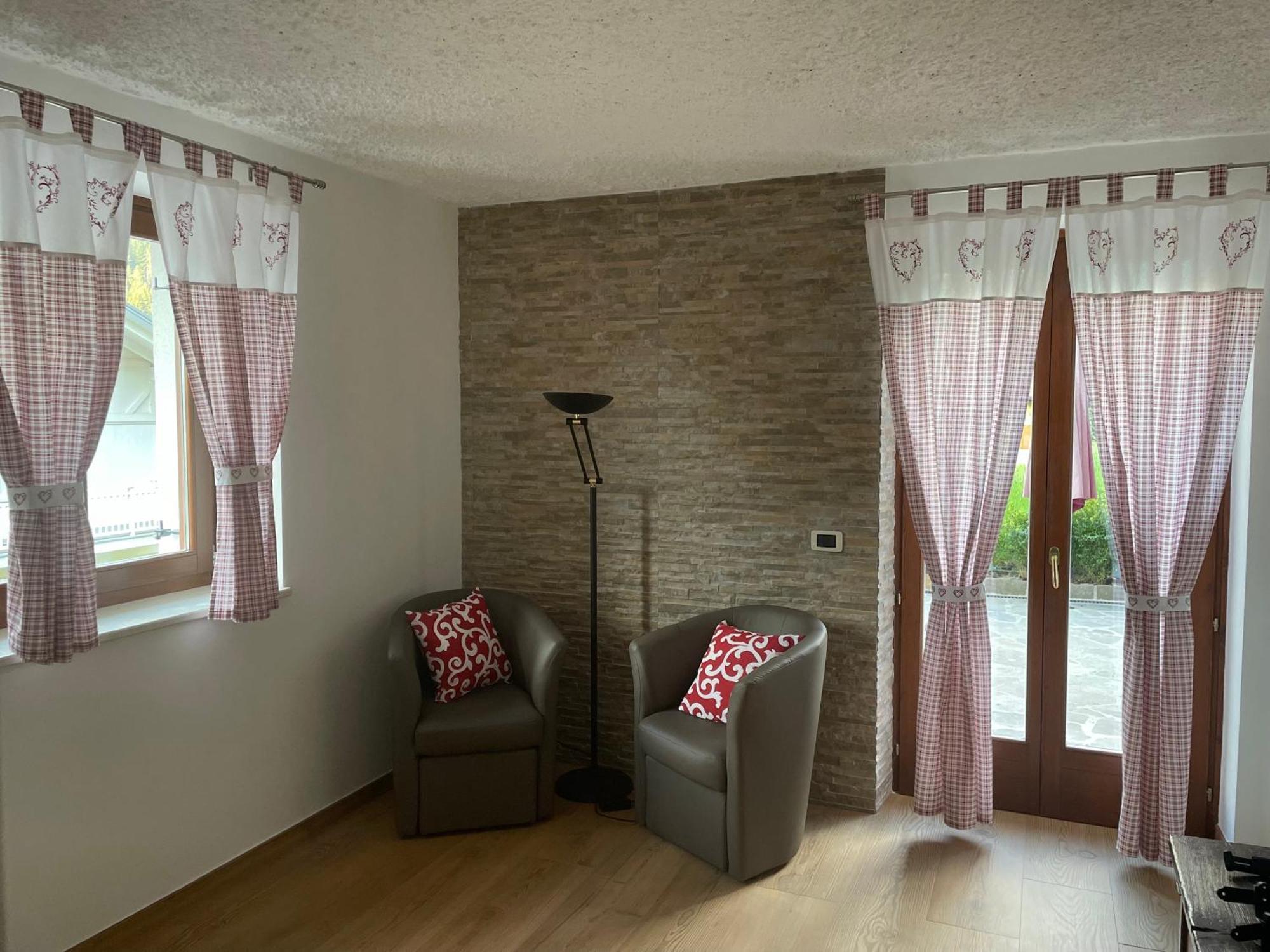 Villetta Sulle Dolomiti Pracorno di Rabbi ภายนอก รูปภาพ